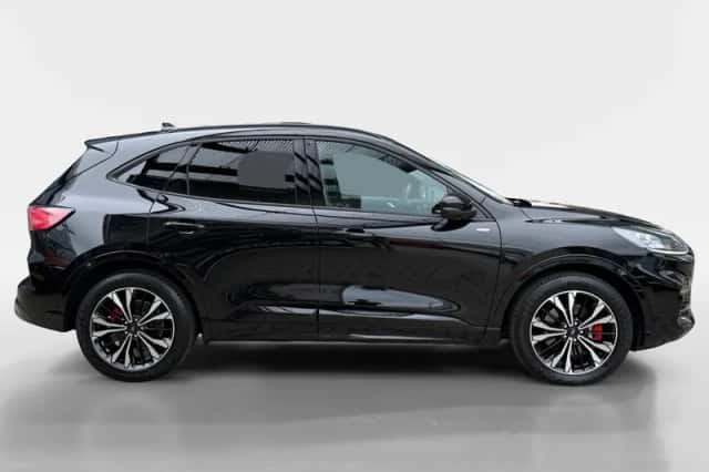 Ford Kuga (2021) thumbnail 5