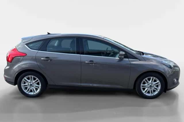 Ford Focus (2014) thumbnail 6