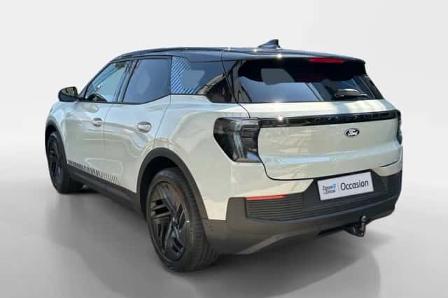 Ford Explorer (2026) thumbnail 5