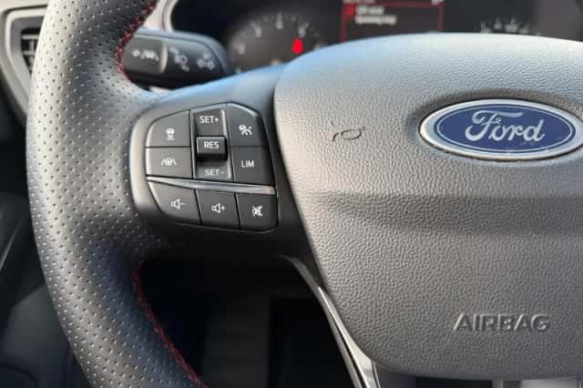 Ford Focus (2024) thumbnail 15