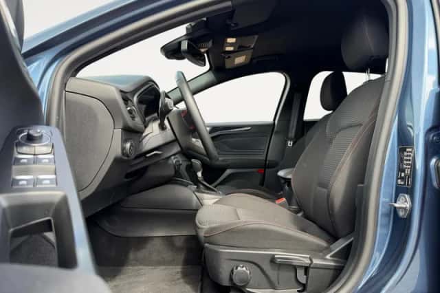 Ford Focus (2024) thumbnail 10