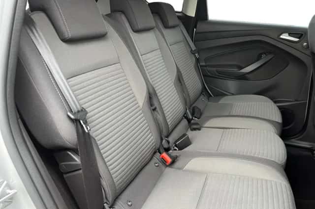 Ford C-Max (2018) thumbnail 25