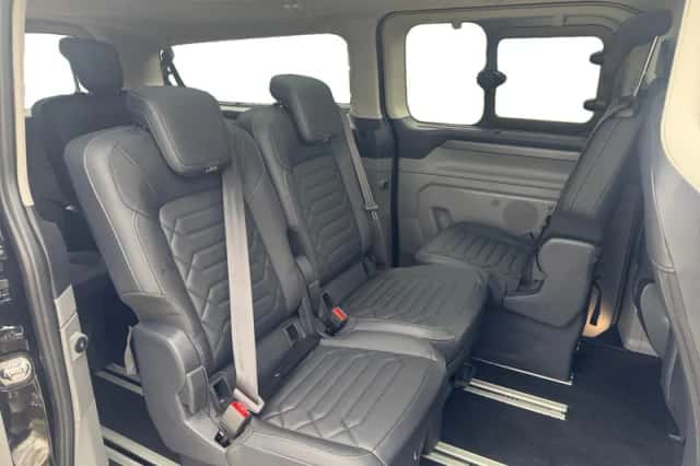 Ford Tourneo Custom (2025) thumbnail 13