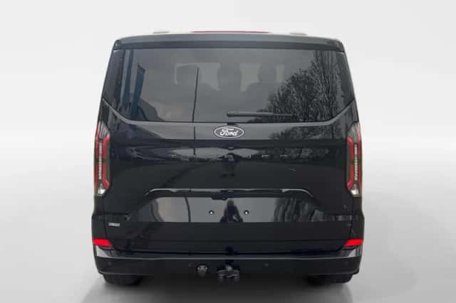 Ford Tourneo Custom (2025) thumbnail 8