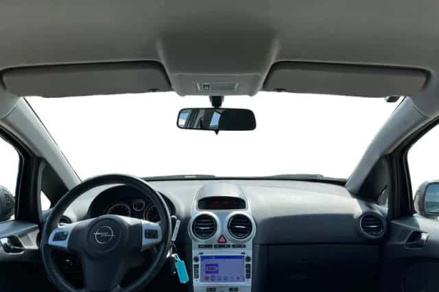 Opel Corsa (2013) thumbnail 13