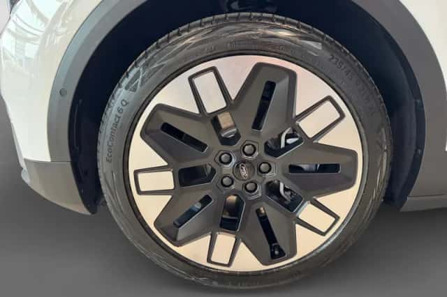 Ford Explorer (2026) thumbnail 6