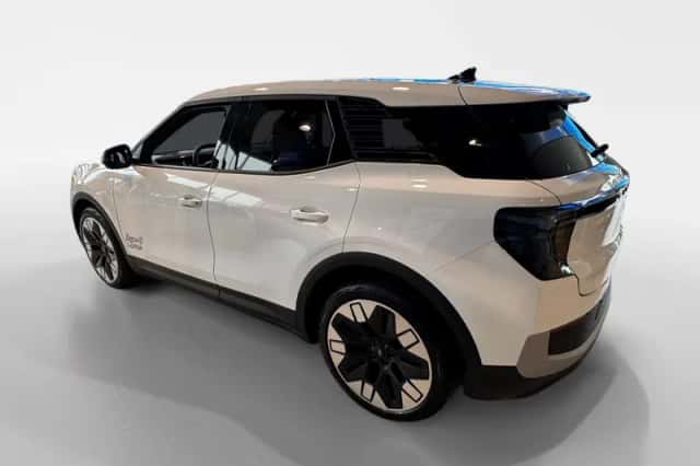 Ford Explorer (2026) thumbnail 8