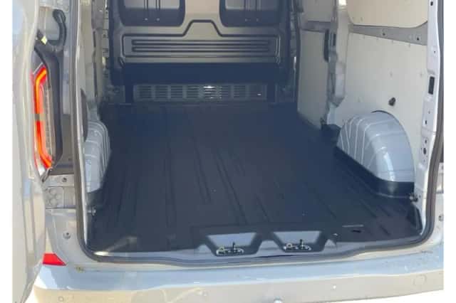 Ford E-Transit Custom (2026) thumbnail 11