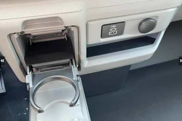 Ford E-Transit Custom (2026) thumbnail 6