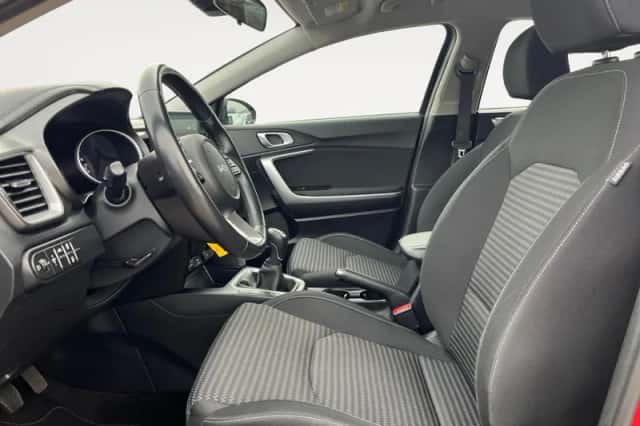 Kia XCeed (2022) thumbnail 10