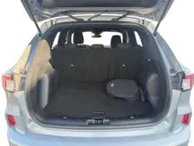 Ford Kuga (2023) thumbnail 13