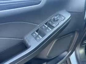 Ford Kuga (2023) thumbnail 24