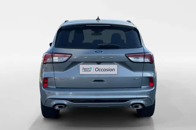 Ford Kuga (2023) thumbnail 6