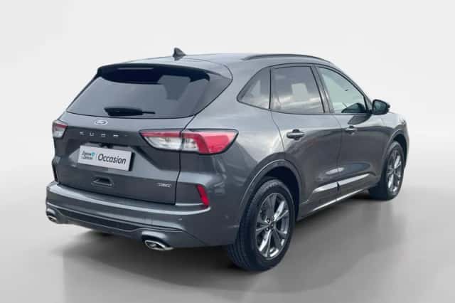 Ford Kuga (2023) thumbnail 2