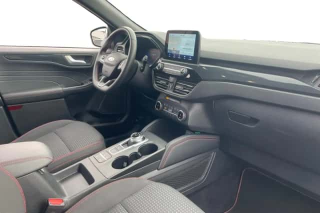 Ford Kuga (2023) thumbnail 11