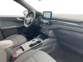Ford Kuga (2023) thumbnail 11