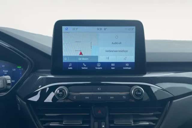 Ford Kuga (2023) thumbnail 22