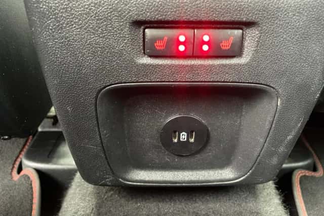 Ford Kuga (2023) thumbnail 23
