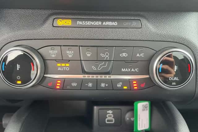 Ford Kuga (2023) thumbnail 24