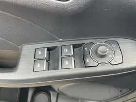 Ford Kuga (2023) thumbnail 26