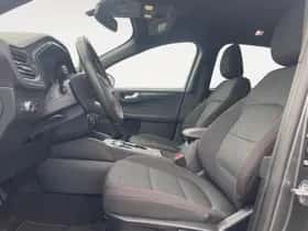 Ford Kuga (2023) thumbnail 8