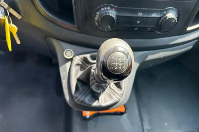 Mercedes-Benz Vito (2021) thumbnail 6