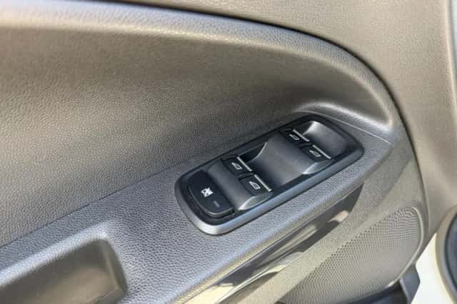 Ford EcoSport (2017) thumbnail 12