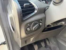Ford EcoSport (2017) thumbnail 15
