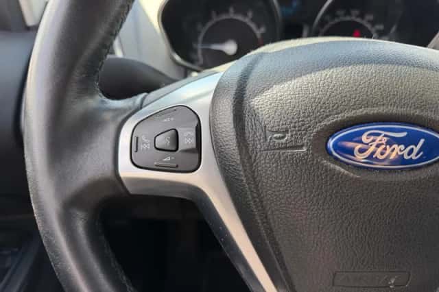Ford EcoSport (2017) thumbnail 18