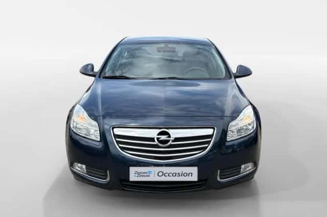 Opel Insignia (2011) thumbnail 7