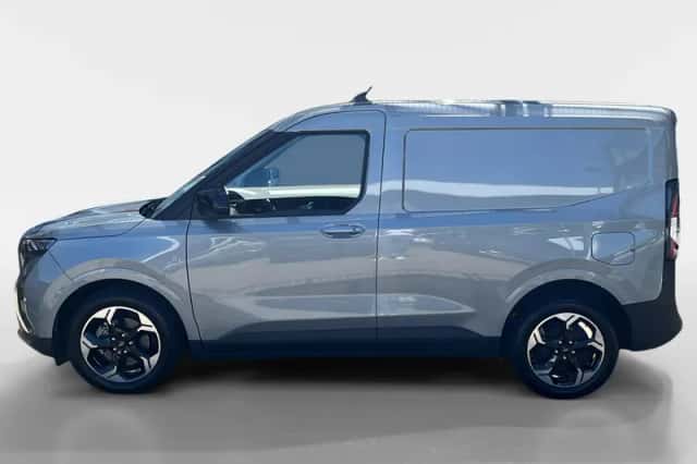Ford E-Transit Courier (2026) thumbnail 3