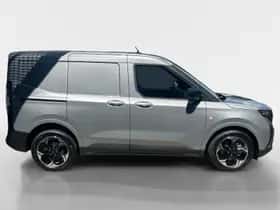 Ford E-Transit Courier (2026) thumbnail 4