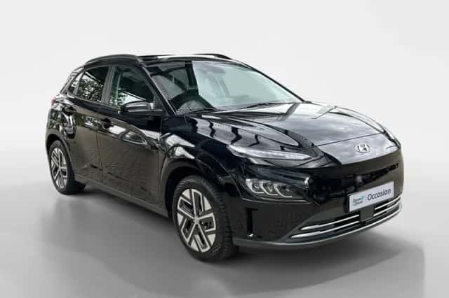 Hyundai Kona (2021) thumbnail 3