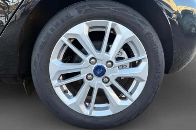 Ford Fiesta (2023) thumbnail 13