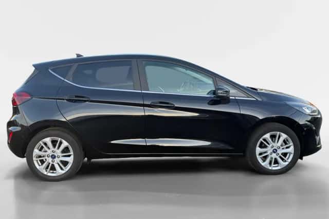 Ford Fiesta (2023) thumbnail 3