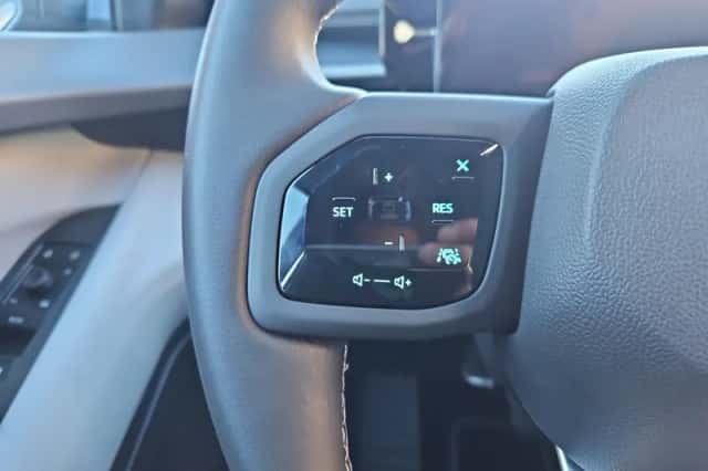 Ford Explorer (2026) thumbnail 16