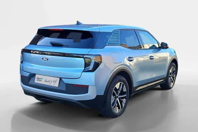 Ford Explorer (2026) thumbnail 5
