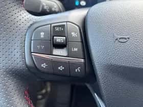 Ford Kuga (2025) thumbnail 15
