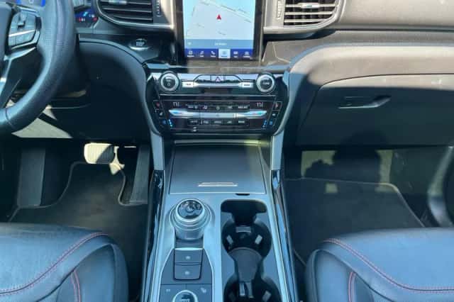 Ford Explorer (2021) thumbnail 12