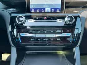Ford Explorer (2021) thumbnail 27