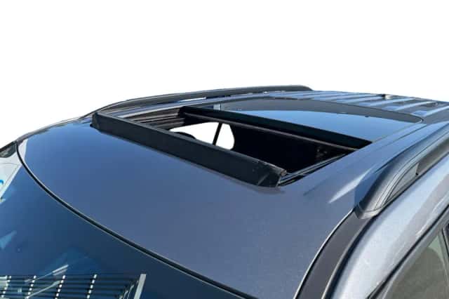 Ford Explorer (2021) thumbnail 8