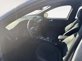 Ford Kuga (2022) thumbnail 15