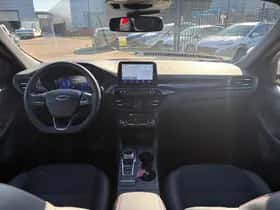 Ford Kuga (2022) thumbnail 19