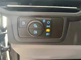 Ford Tourneo Custom (2025) thumbnail 11