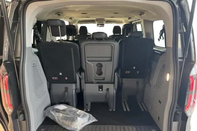 Ford Tourneo Custom (2025) thumbnail 13