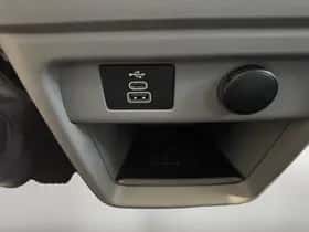 Ford Tourneo Custom (2025) thumbnail 19