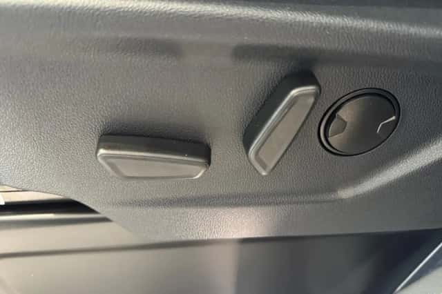 Ford Tourneo Custom (2025) thumbnail 9