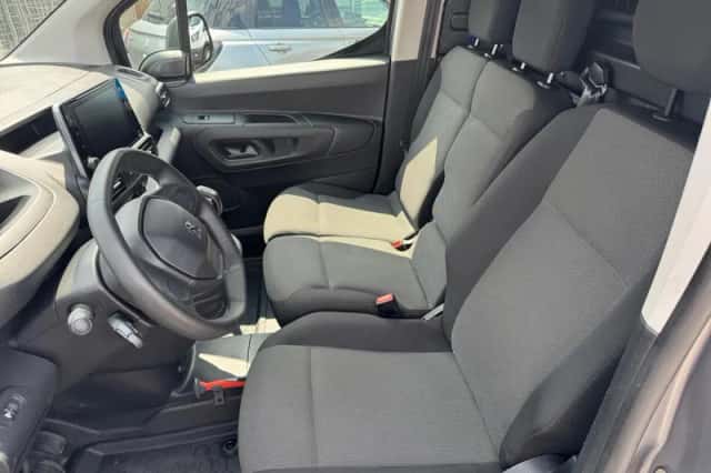 Peugeot Partner (2020) thumbnail 21