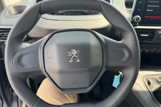 Peugeot Partner (2020) thumbnail 24