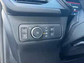 Ford Kuga (2025) thumbnail 29